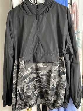 Hot Topic Black Hooded Windbreaker with Gray Camo Panel